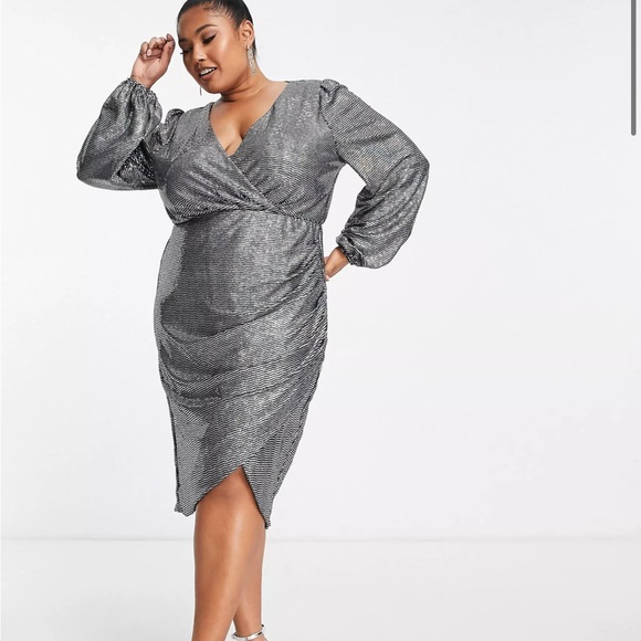 Lovedrobe Luxe Plus mirror disc wrap midi
dress in multi sequin ASOS size 16 - Picture 4 of 11